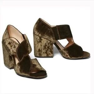 Cabi Interlock Chunky Block Heels Green Shoes size 7